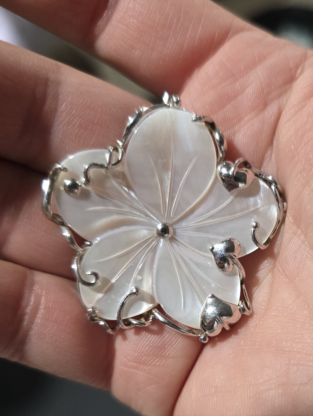 Mother of Pearl Pink Mussel Shell Flower Pendant/pin 925 Stamped